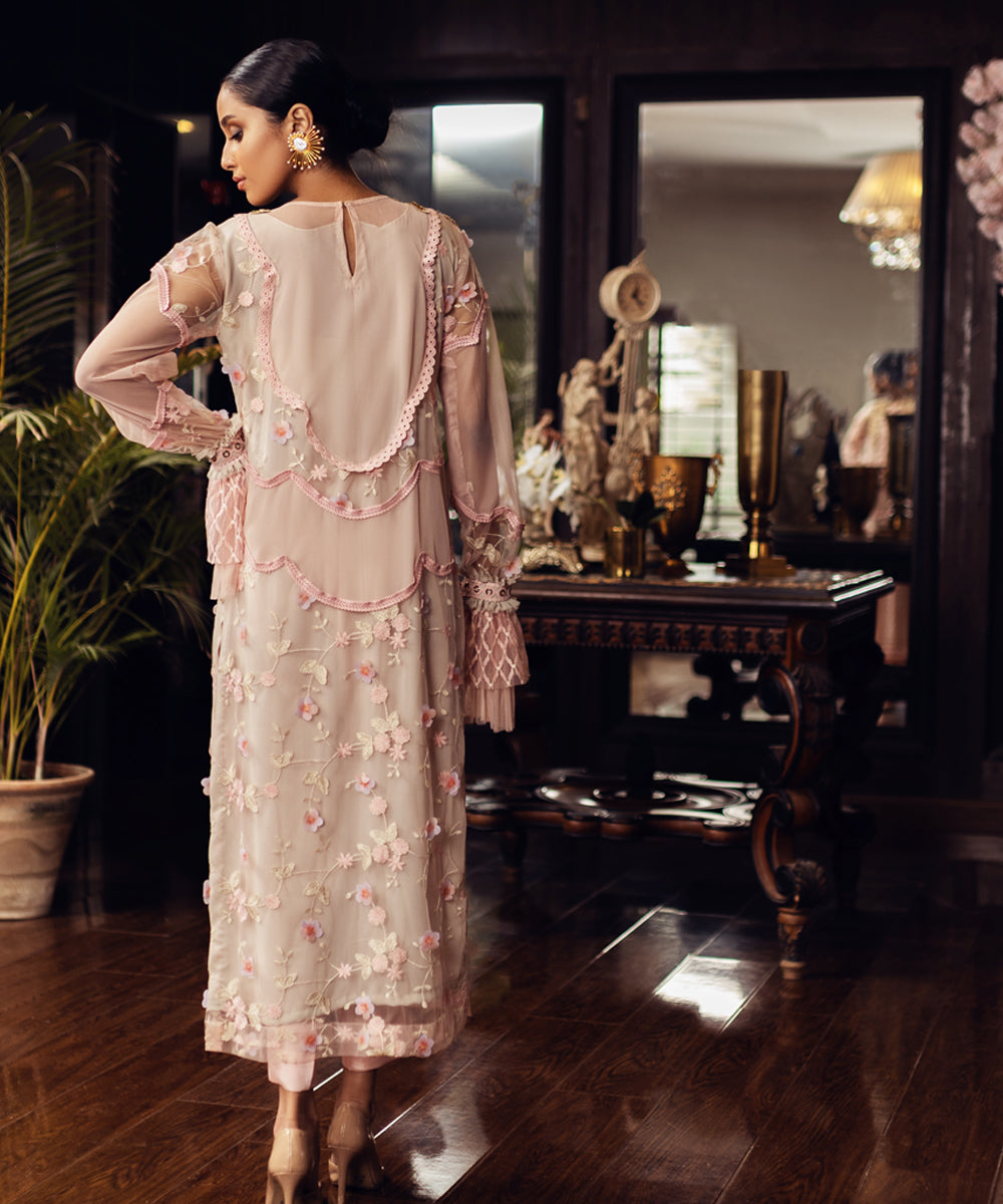 Seashell Pink with gold