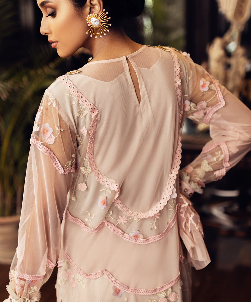 Seashell Pink with gold